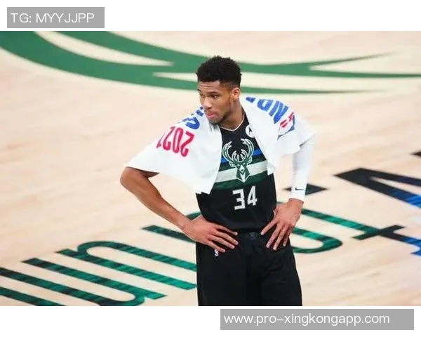 字母哥自信发声新赛季三分球表现将超越上赛季的辉煌